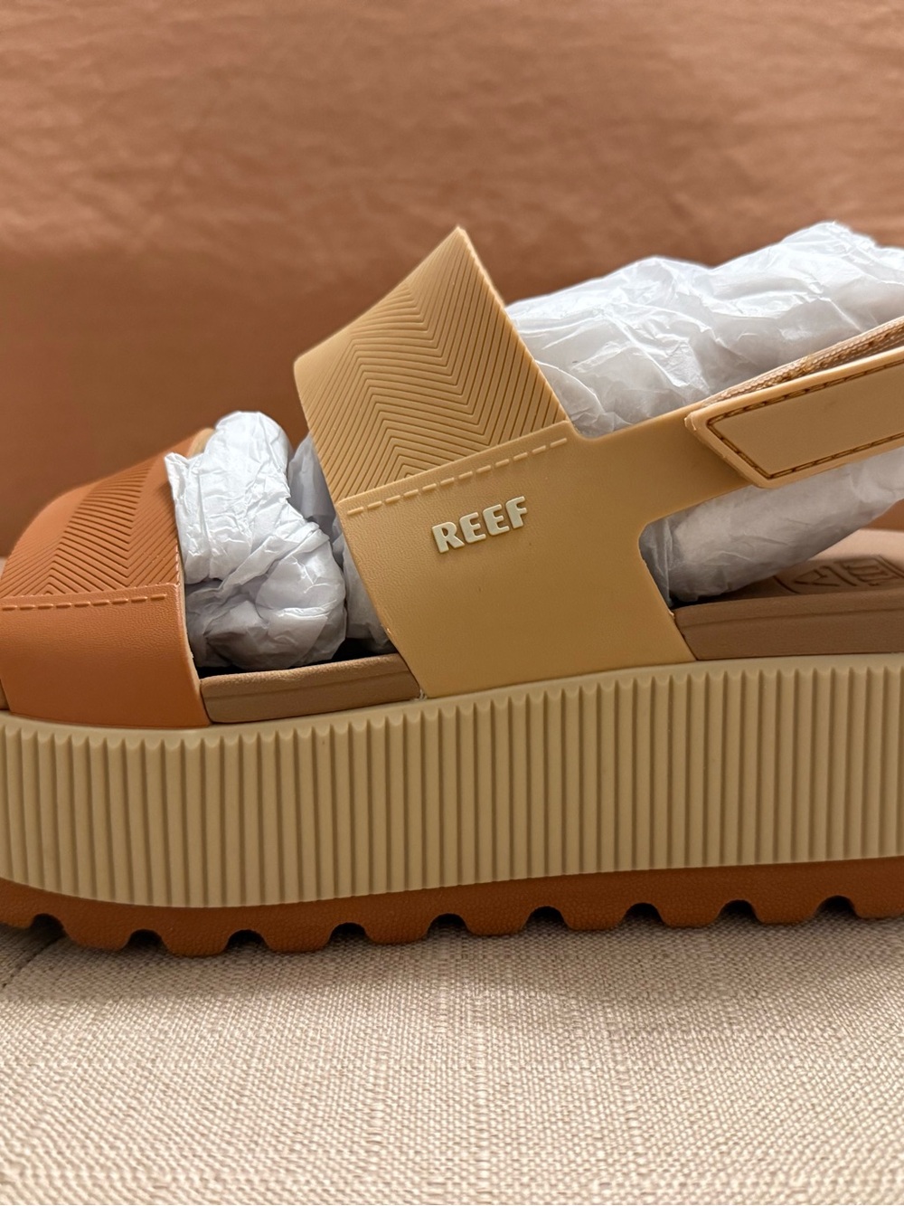 NWT Reef Water Vista Higher - Size 6 in Brown Duo - Picture 7 of 11